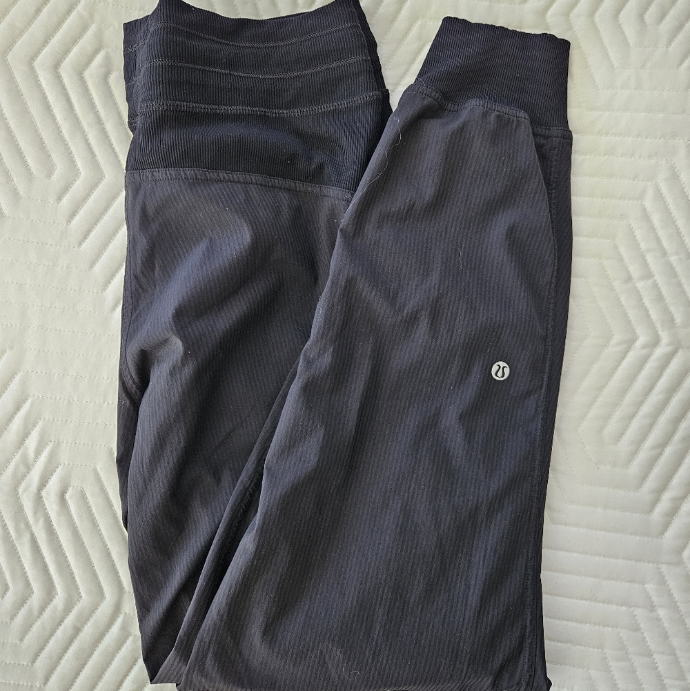 Lululemon athletic Dance Joggers